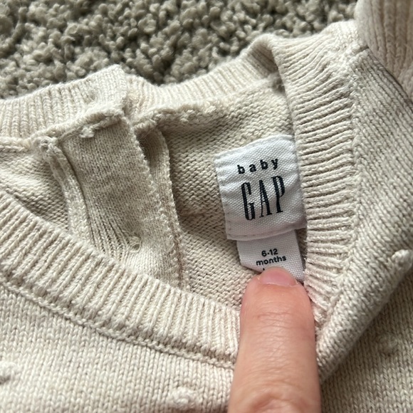 Baby GAP sweater set - Picture 3 of 6